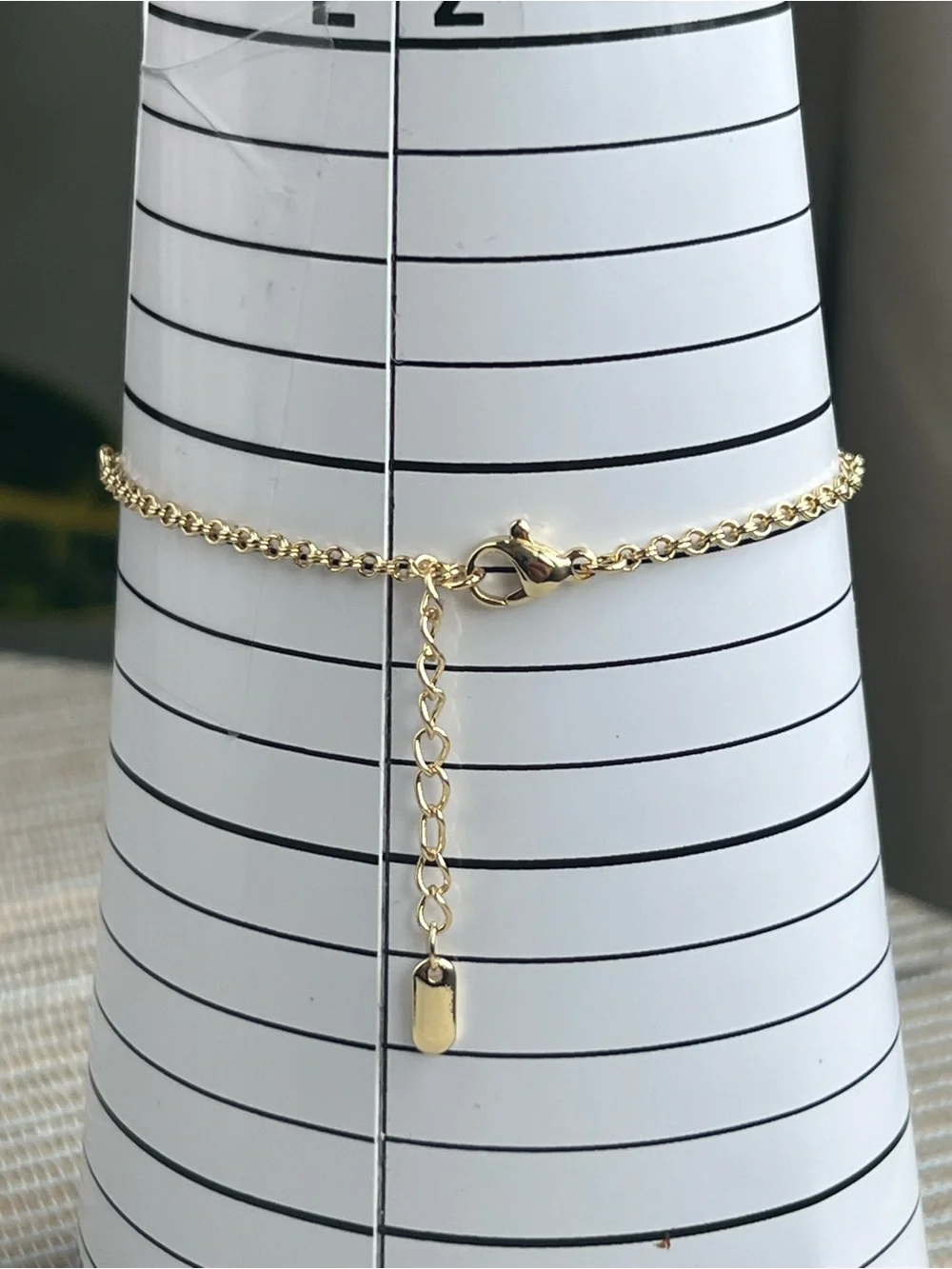 Gold mini Clover Bracelet with Mother-of-Pearl and oval Accents